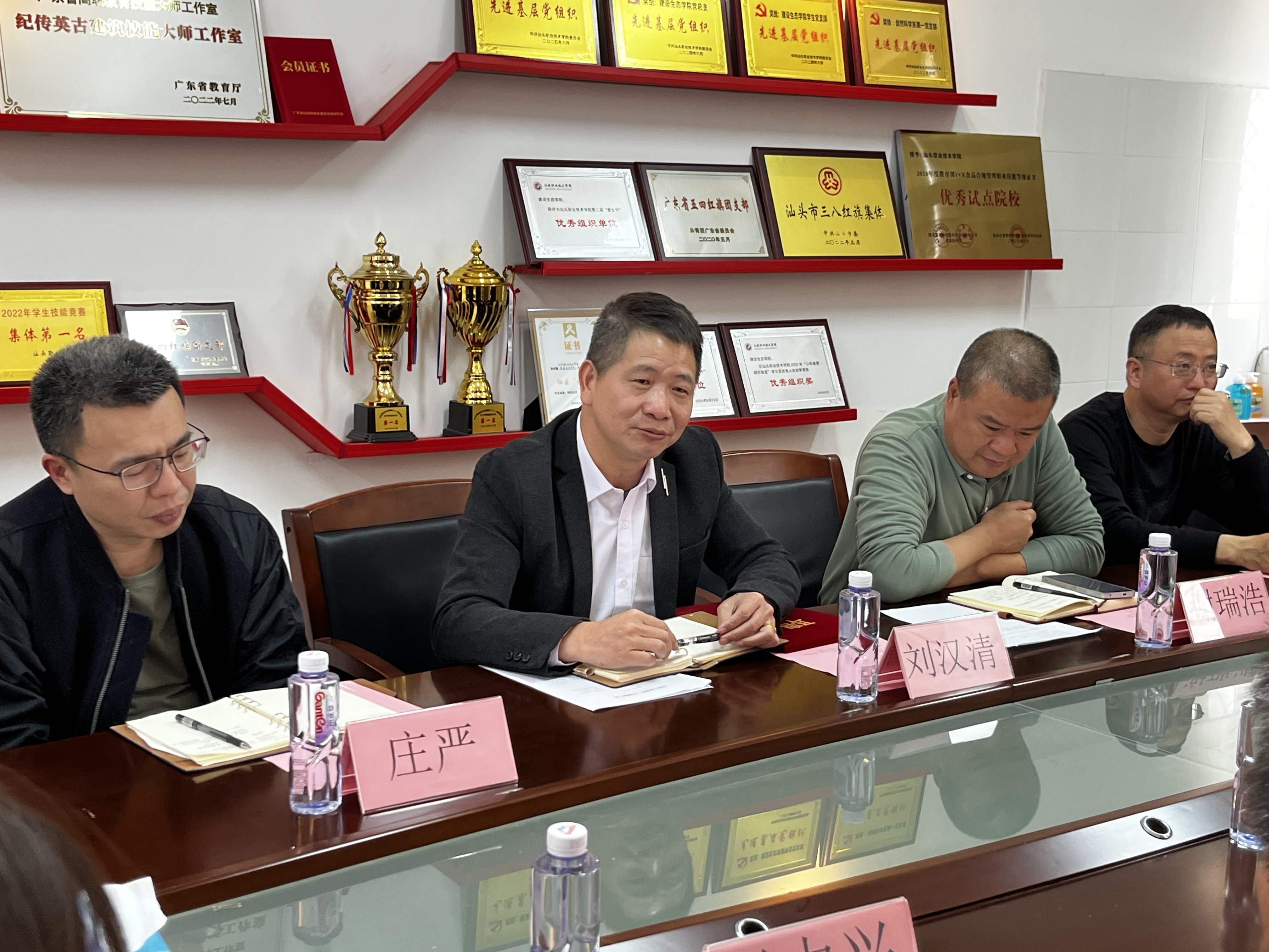 建设生态学院与中熙建设开展合作...